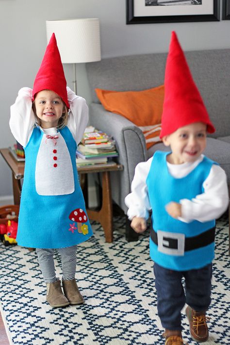 Easy DIY Felt Gnome Halloween Costume Gnome Outfit Diy, Felt Costumes For Kids, Gnome Costumes For Adults Diy, Gnome Costume Kids, Nome Costume, Gnome Hat Diy, Gnome Costume Diy, Gnome Hats Diy Free Pattern, Diy Gnome Costume