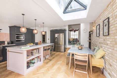 Mount Pleasant Lane Side Return Extension | Simply Extend | Extension Kitchen Side Return Extension, Kitchen Extension Open Plan, Side Return Kitchen Extensions, Edwardian Home, Flat Roof Extension, England House, Side Return Extension, Marble Kitchen Island, Swan House