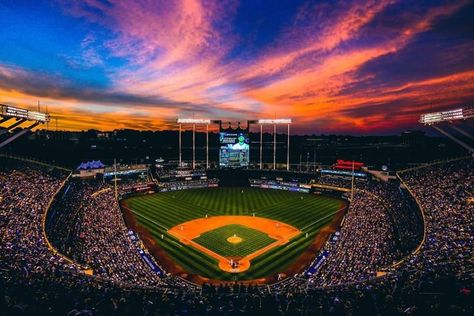 7 US Baseball Stadiums That Every Sports Fan Should See In Person Kauffman Stadium, Baseball Wallpaper, Baseball Girlfriend, Mlb Stadiums, Baseball Catcher, Baseball Park, Baseball Pitching, Royals Baseball, Baseball Pictures