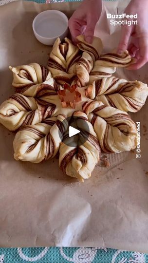 Easy Puff Pastry Recipe, Cooking Fails, Miniature Snowman, Cinnamon Roll Recipe Homemade, Cinnamon Roll Recipe, Cinnamon Recipes, Puff Pastry Recipes, Roll Recipe, Buzzfeed Food