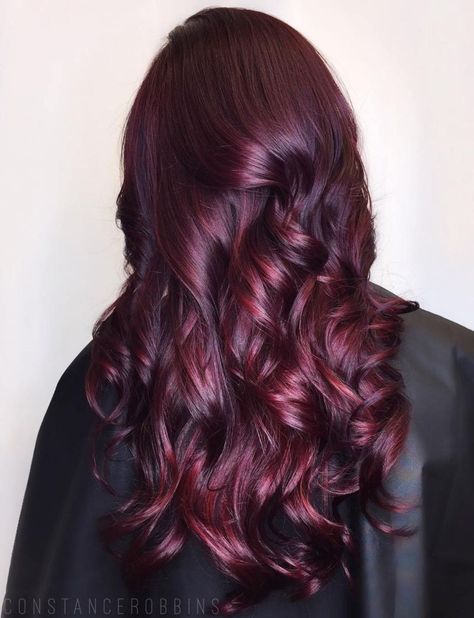 Long Burgundy Hair, Hair Color Red Highlights, Pelo Color Borgoña, Pelo Color Vino, Dark Burgundy Hair, Maroon Hair, Wine Hair, Colour Hair, Hair Color Burgundy