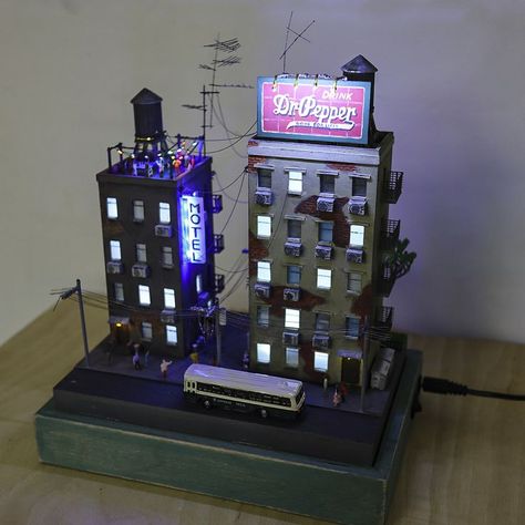 This is the work of a model workshop. Diorama Buildings City, Mini City Model, Diorama Ideas Models, Diorama Town, Diaroma Ideas Projects, Diorama City, Diaroma Ideas, City Diorama, Building Miniature