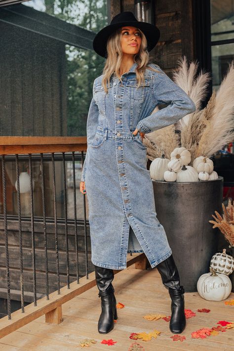 Long Jean Dress Outfit Winter, Denim Dress Outfit Ideas Fall, Shimla Outfits, Denim Tunic Outfit, Denim Dress With Boots, Denim Dress Outfit, Long Denim Dress, Denim Tunic, Fall Mood