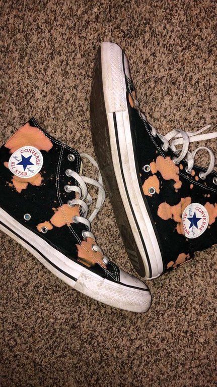 Bleach dyed my Chucks : Converse Converse 2020, Diy Converse, Mode Shoes, Dr Shoes, Shoes Converse, Fresh Shoes, Hype Shoes, Shoe Inspo, Aesthetic Shoes