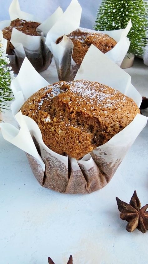 Gingerbread Muffins - Simple Cooking with Pep Gingerbread Muffins, Oven Temperature, Muffin Liners, Dough Recipes, Baking Project, Christmas Sweets, All Souls, Muffin Tin, Sleigh Ride