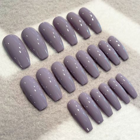 Neutral Lavender Nails, Pastel Lavender Nails, Black And Lavender Nails, Purple Nails Lavender, Drippy Nails, Nails Lilac, Slay Nails, Nails Lavender, Gloss Nails