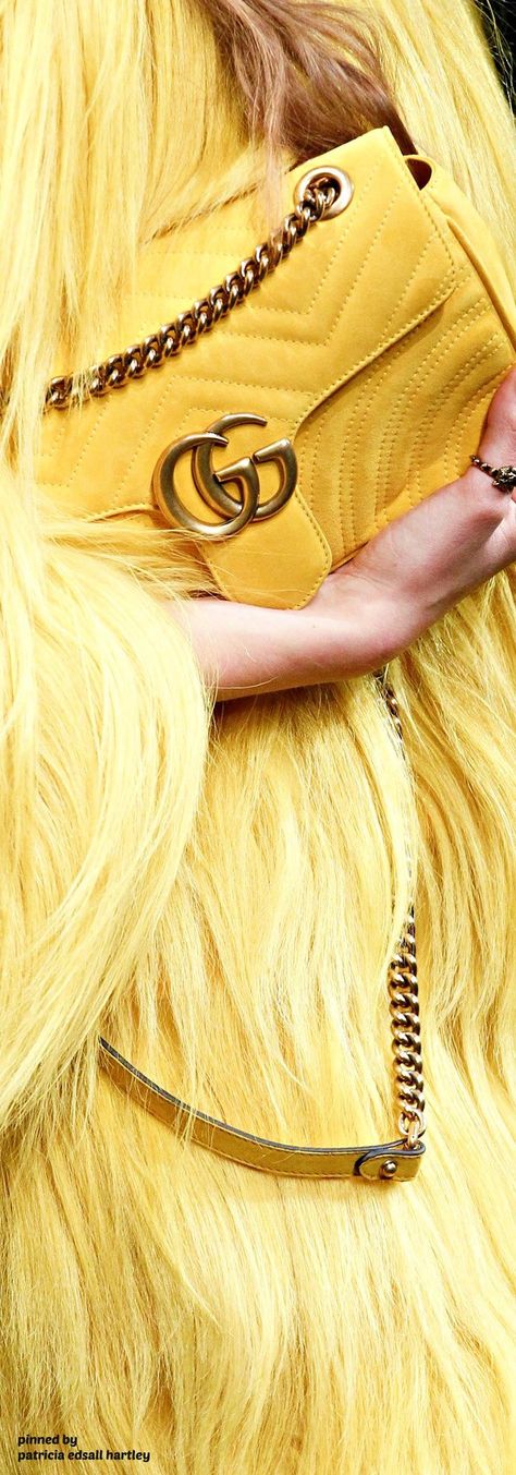 Nails Fall Colors, Lemon Chiffon, Gucci Spring, Bag Gucci, Nails Fall, Fashion Runway, Canary Yellow, Yellow Aesthetic, Yellow Fashion