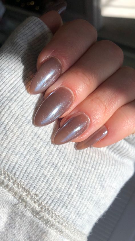 Gray Pearl Nails, Grey Pearl Nails, Grey Chrome Nails, Opal Nails, Mirror Nails, Brown Mirror, Pearl Nails, Heart Nails, Chrome Nails