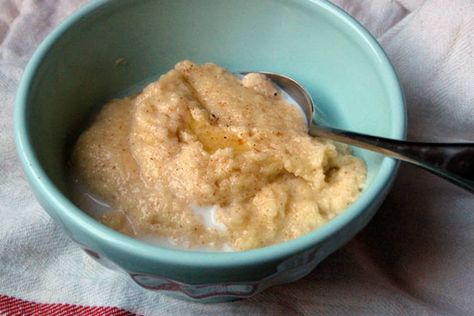 Elizabeth’s recent post on Cream of Wheat prompted a lot of comments, including one from liverwurstontoast, who said that sometimes she adds an egg to make a sort of Cream of Wheat pudding in the mornings. My mom did this too, and the sweet, creamy breakfast pudding turned into one of my favorite breakfast indulgences in cold weather. It also makes my breakfast cereal a little more filling and nutritious. Cream Of Wheat Recipes, Breakfast Oats, Oatmeal Porridge, Cream Of Wheat, Tapioca Pudding, Wheat Recipes, Vanilla Recipes, Porridge Recipes, Hot Cereal