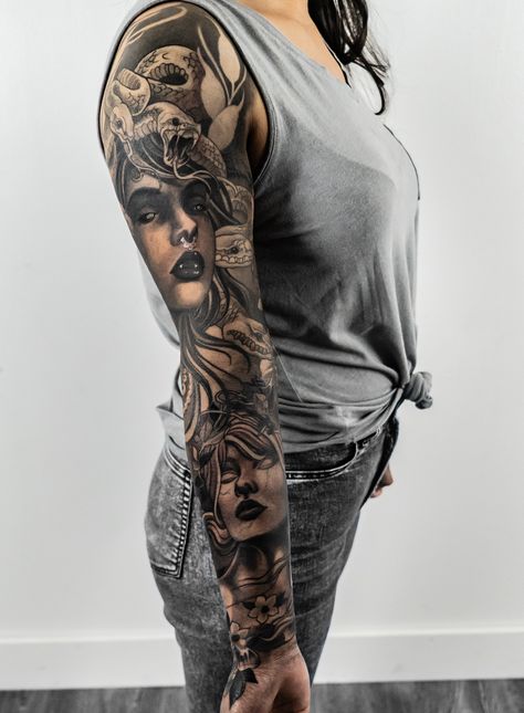 Medusa Sleeve Tattoos For Women, Athena Tattoo, Chicanas Tattoo, Medusa Tattoo Design, Greek Mythology Tattoos, Tattoos For Women Half Sleeve, Goddess Tattoo, Mythology Tattoos, Medusa Tattoo