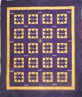 Katie's Quilts and Crafts: Crown Royal Quilt Finished! Crown Royal Bag Quilt, Crown Royal Crafts, Crown Royal Quilts, Accuquilt Patterns, Crown Royal Quilt, Crown Royal Bags, Royal Pattern, Sewing Garments, Crown Crafts