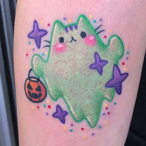 Creepy Kawaii Tattoo Ideas, Kawaii Halloween Tattoo, Pastel Goth Tattoo Ideas, Halloween Tattoo Ideas Simple, Candy Corn Tattoo, Pusheen Tattoo, 333 Tattoos, Kawaii Halloween Stickers, Sanrio Tattoos