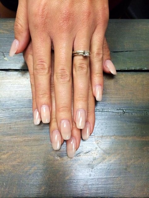 natural looking oval acrylic nails - Google Search Natural Looking Acrylic Nails, Ongles Gel Violet, Acrylic Nails Natural, Oval Acrylic Nails, Nails Oval, Acrylic Nail Shapes, Manicure Gel, Super Nails, Trendy Nail Design