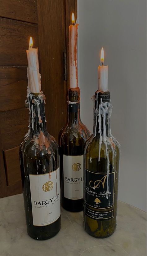 Candles At Home, Wow Photo, Candles Aesthetic, Wine Christmas, Wine Candles, Wine Bottle Candles, Bottle Candles, Candle Aesthetic, Dreamy Room