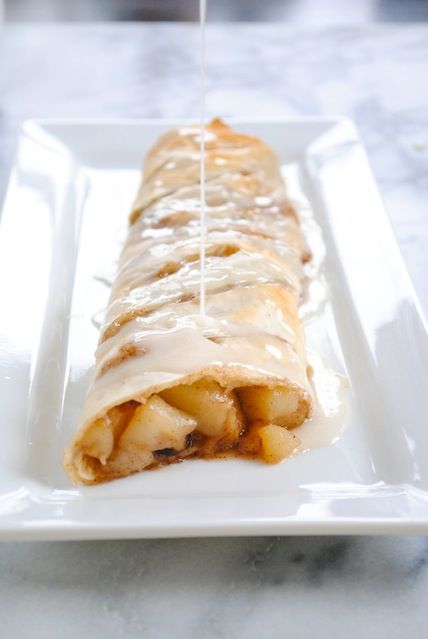 Perfect Pear Strudel - A special yet simple weekend breakfast, with a sweet vanilla glaze. | foxeslovelemons.com Pear Strudel, Strudel Recipes, Vanilla Glaze, Pear Recipes, Phyllo Dough, Sweet Rolls, Weekend Breakfast, Homemade Food, Baklava