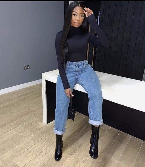 Jordyn Woods, Table Talk, Red Table, Summer Outfit Ideas, Looks Black, Classy Casual Outfits, Appreciation Post, Stylish Work Outfits, Casual Chic Outfit