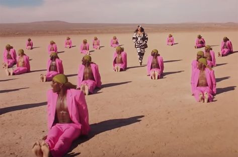 Desert Video, Solange Wedding, Ss23 Campaign, Video Setting, Wedding Album, Real Women, Art Direction, Music Videos, Google Search