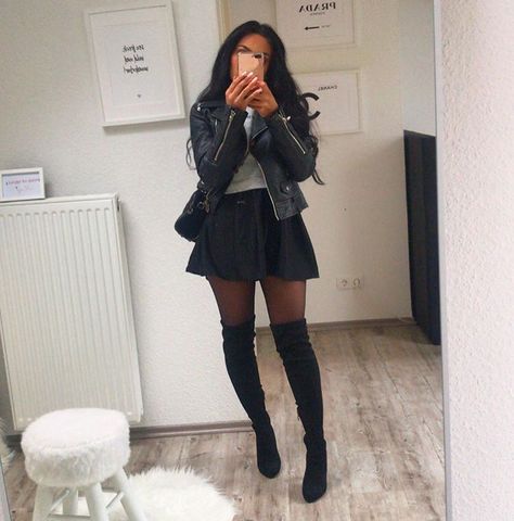 Black Thigh Highs Outfit, All Black Club Outfit, Skirt Thigh High Boots, Black Club Outfit, Thigh High Outfits, Thigh Boots Outfit, Thigh High Boots Outfit, Outfit Botas, Black Skirt Outfits