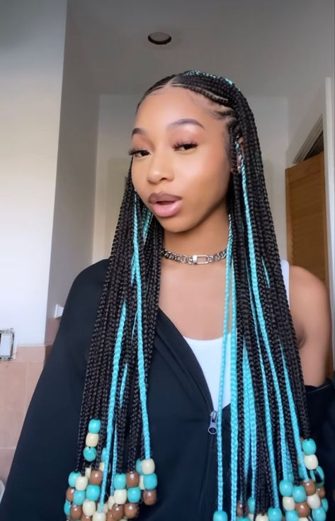 Fulani Braids Hairstyles Peekaboo, Cornrow Peekaboo Braids, Niamonetc Braids, Natural Color Box Braids, Conrow In Front Box Braids In Back, Fulani Braids Peak A Boo, Turquoise Knotless Braids, Fulani Braids Color Combo, Cute Colors For Box Braids