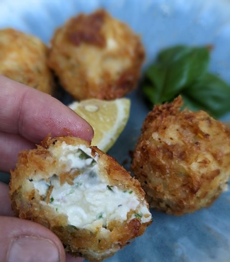 Feta Cheese Ball, Cream Cheese Ball, Greek Cheese, Panko Crumbs, Cheese Balls, Panko Bread Crumbs, Bacon Bits, Happy 4th Of July, Cheese Ball