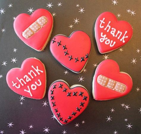 Thank You Cookies for Cardiac Nurses - hearts with stitches and bandaids / plasters Heartiversary Party, Nurses Cookies, Hlhs Awareness, Chd Heart, Mended Heart, Congenital Heart Defect Awareness, Nurse Cookies, Thank You Cookies, Heart Warrior