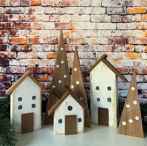 Wooden Houses Craft Christmas, Wood Block Christmas Village, Wood Christmas Houses Diy, Wood Christmas Village, Wooden Christmas Houses, Diy Christmas Village Houses, Wooden Christmas Village, Swiss Christmas, Pinners Conference