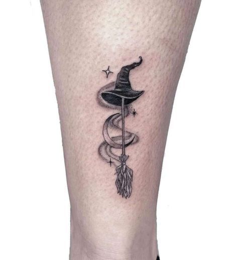 6 Witch Tattoo Ideas – Self Tattoo Traditional Witch Hat Tattoo, Witch Hat Tattoo Design, Crystal Ball Tattoo, Wicca Tattoo, Home Staging Ideas, Boho Plants, Hp Tattoo, Black Cat Tattoos, Wicked Tattoos