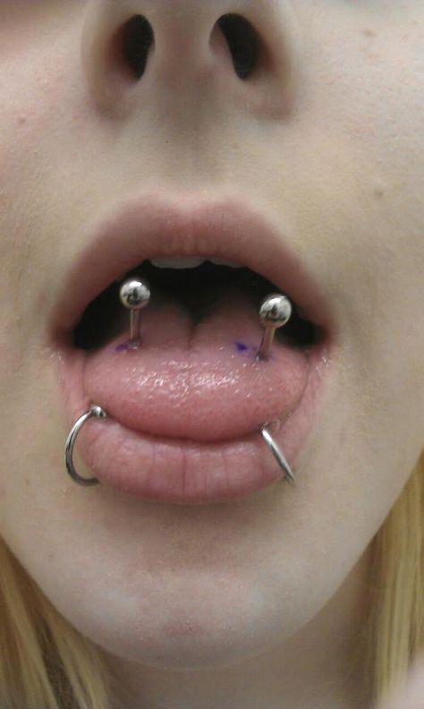 Venom Bites #venom #bites #venombites #tongue #piercing #oral #oralpiercing Venom Bites, Venom Piercing, Piercing Inspo, Face Piercings, Snake Bites, Tongue Piercing, Piercing Tattoo, Body Mods, Venom