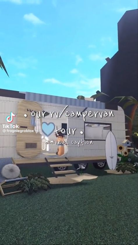 Summer Builds Bloxburg, Bloxburg Camper Van, Bloxburg Beach Town Layout, Bloxburg Caravan, Beach Town Bloxburg, Bloxburg Summer Camp, Hotel Bloxburg, Bloxburg Beach House, Beach Cottage Design