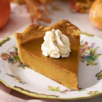 Pumpkin Pie Recipe - Preppy Kitchen Pastries French, Kfc Food, Pastel Food, Photography Chocolate, Best Pumpkin Pie Recipe, Breakfast Quick, Pumpkin Custard, Quick Food, Best Pumpkin Pie