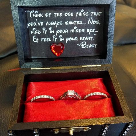 Disney Ring Box Wedding, Beauty And The Beast Groomsman, Beauty And The Beast Proposal Ideas, Beauty And The Beast Proposal, Beauty And The Beast Wedding Theme, Disney Bedroom, Disney Proposal, Disney Engagement Rings, Beauty And Beast Wedding