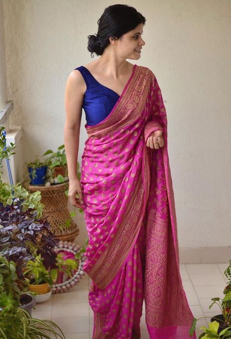 Contrast Saree And Blouse, Magenta Saree Contrast Blouse, Pink Silk Saree Contrast Blouse, Pink Pattu Saree Contrast Blouse, Blouse For Pink Saree, Contrast Blouses For Silk Sarees, Onion Pink Saree Contrast Blouse, Pink Saree With Contrast Blouse, Contrast Saree Blouse Ideas