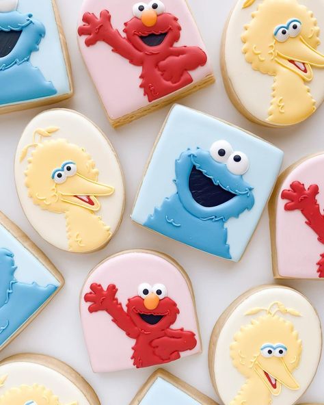 Neutral Sesame Street Party, Sesame Street Birthday Cookies, Elmo Cookies 1st Birthday, Girly Sesame Street Birthday Party, Sesame Street Cookies Decorated, Sesame Street Cakesicles, Sesame Street Sugar Cookies, Sesame Street Royal Icing Cookies, Aesthetic Sesame Street Party