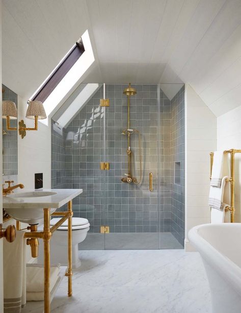 Surrey Hills Todhunter Earle, Victorian Bathrooms, Small Attic Bathroom, Small Bathroom Designs, British Interior Design, Lefroy Brooks, Cottage Vibes, Parsons Green, Loft Bathroom