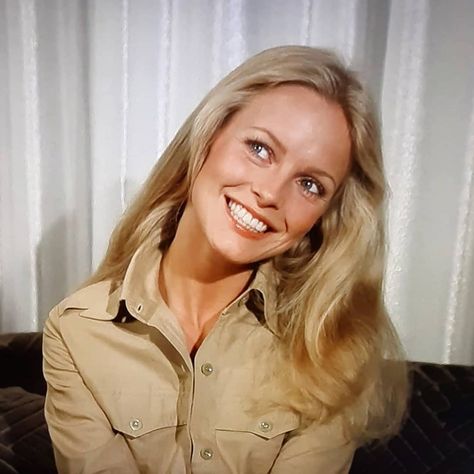 Kris Munroe on Instagram: “Cheryl Ladd---1977 (Unidentified Flying Angels) #cherylladd #krismunroe #charliesangels #classictv #classictelevision #vintagetv…” Charlie S Angels 70s, Charlie's Angels 70s, 1976 Fashion, 70s Tv Shows, Cheryl Ladd, Charlie’s Angels, Vintage Television, Charlie's Angels, Classic Television