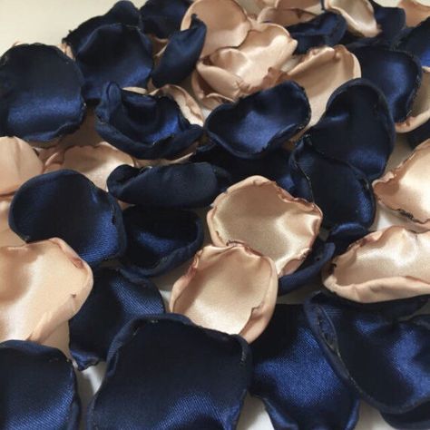 Wedding Colors Champagne, Wedding Flowers Navy Blue, Champagne Wedding Flowers, Flower Girl Petals, Champagne Flowers, Cheap Wedding Flowers, Blue Bridal Shower, Beach Wedding Flowers, Unique Wedding Flowers