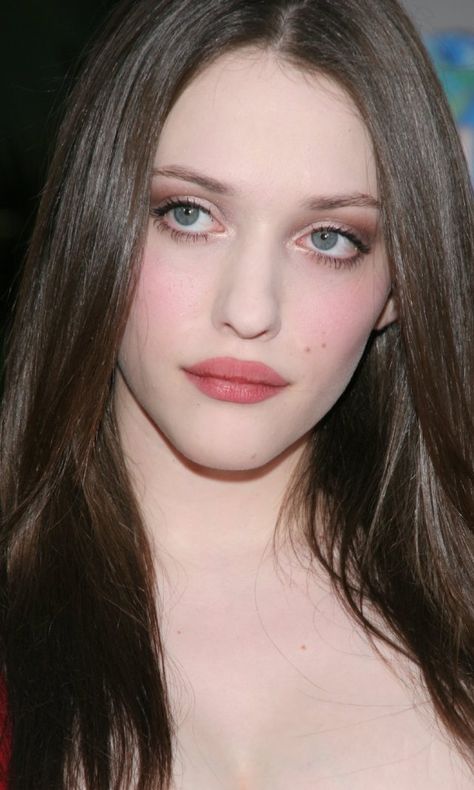 Kat Dennings is so beautiful Kat Denning, 2 Broke Girls, Kat Dennings, Hillary Duff, Pantomime, Western Women, Emma Stone, I Love Girls, True Beauty