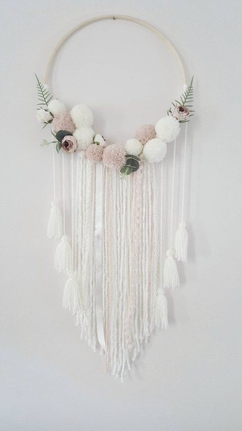 Dreamcatcher Diy, Diy Dream Catcher, Dreamcatcher Baby, Pola Macrame, Baby Shower Boho, Dream Catcher Nursery, Baby Deco, Boho Dreamcatcher, Selling Handmade Items