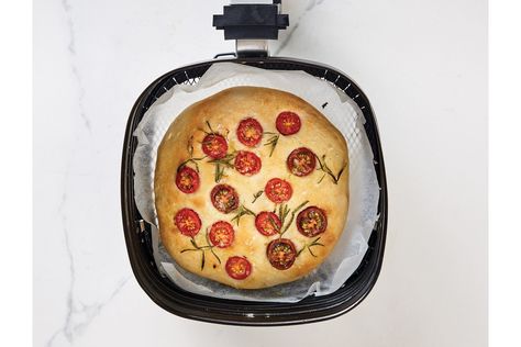 How to make air fryer focaccia Foccacia Bread Air Fryer, Foccacia Bread, Antipasto Platter, Best Air Fryers, Colorful Vegetables, Delicious Sandwiches, Sandwich Bread, Freshly Baked, Dry Yeast