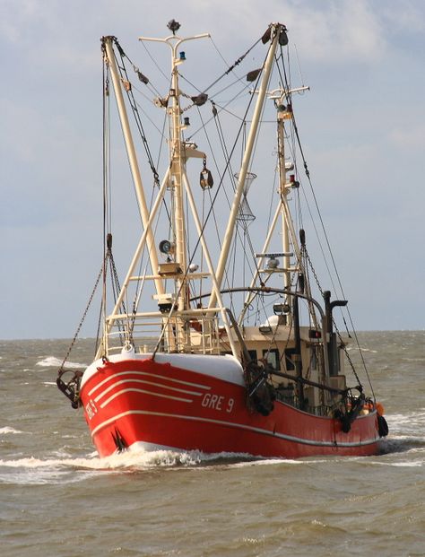 Fishing Trawler Boats, Andrea Gail, Boat Sketch, Fishing Trawler, Shrimp Boats, Trawler Boats, Sail World, Boat Drawing, Shrimp Boat