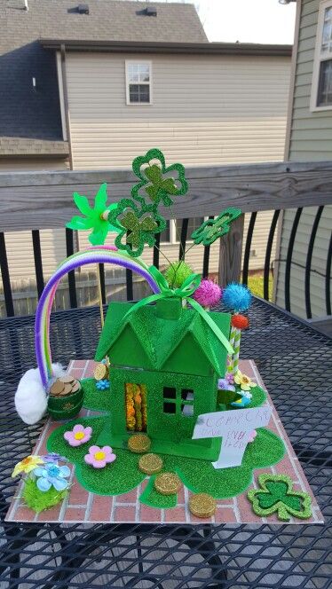 Leprechaun trap Leprechaun Trap Project, Leprechaun Tricks, Leprechaun Craft, St Patricks Crafts, Leprechaun Trap, St Patricks Day Crafts For Kids, St Patrick Day Activities, St Patrick's Day Decorations, St Patrick's Day Crafts