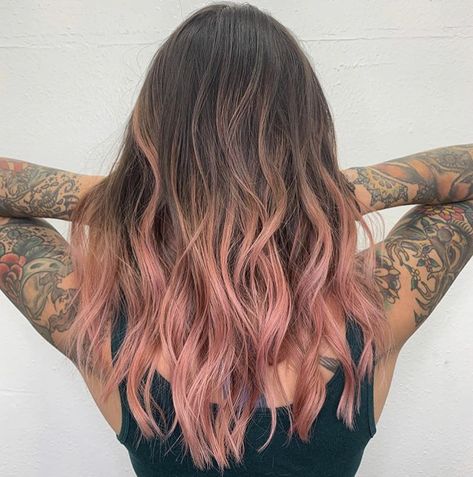 Brunette Pink Ombre Hair, Brunette With Pink Balayage, Balayage Hair Pink Rose Gold, Brunette Hair With Pink Ends, Light Pink Ends On Brown Hair, Pastel Balayage Brunette, Brunette Balayage Hair Pink, Rose Pink Balayage, Pink Balayage Hair Brunettes