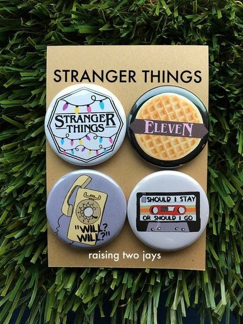 Stranger Things Pins, Stranger Things Merch, Theme Harry Potter, Eleven Stranger Things, Stranger Things Wallpaper, Strange Things, Stranger Things Netflix, Cool Pins, Foto Art