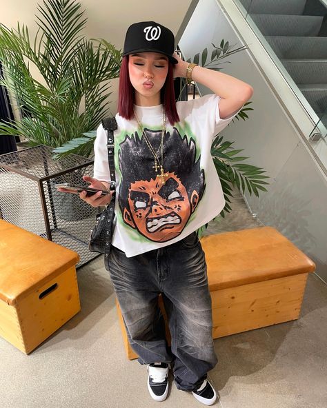 young with motion tee from @xolovin.store 🍋‍🟩 Unrealistic Outfits, Goth Men, Graphic Tee Outfit, T Shirts Y2k, Uni Fits, Streetwear Goth, Clothing Anime, Shirts Y2k, Harajuku Anime