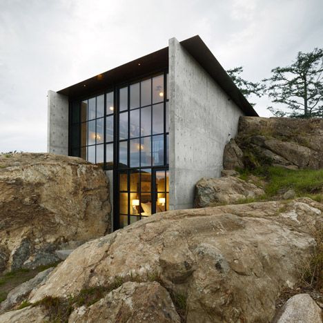 Architecture Cool, Olson Kundig, Concrete Buildings, Concrete House, House On The Rock, Design Exterior, Design Industrial, Zaha Hadid, Architecture Exterior