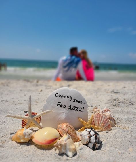 Beach Gender Reveal, Beach Baby Announcement, Beach Pregnancy Announcement, Pregnancy Announcement Photography, Beach Maternity Pictures, Baby 2 Announcement, Pregnancy Announcement Pictures, Pregnancy Announcement Photoshoot, Baby Announcement Photoshoot