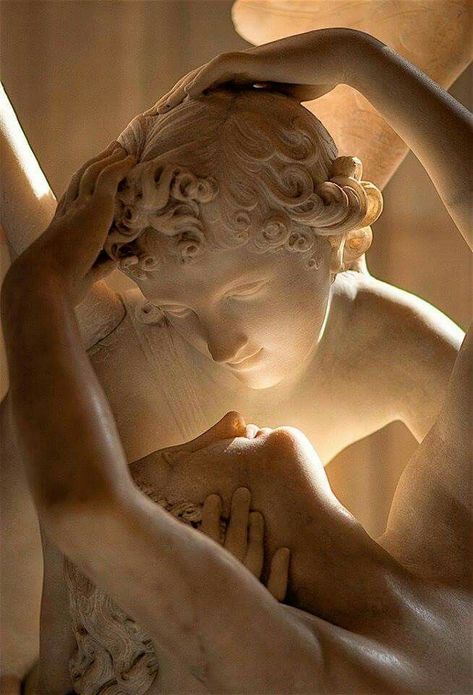 Cream Aesthetic Home, Eros And Psyche, Ancient Greek Sculpture, Antonio Canova, Models To Draw, Classic Sculpture, Divine Goddess, Greek Statues, Rennaissance Art