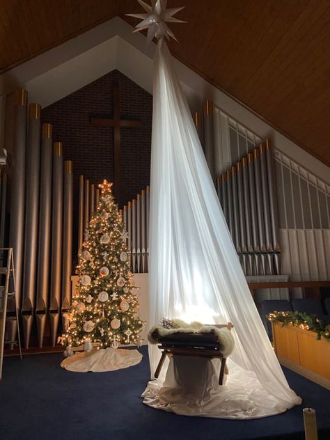 Christmas Stage Decorations, Advent Church Decorations, Christmas Stage Design, Church Christmas Party, Advent Decorations, Ward Christmas Party, Church Christmas Decorations, Church Altar Decorations, Christmas Stage