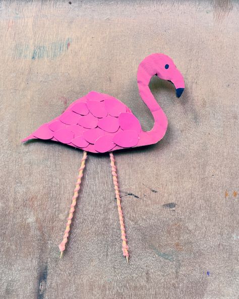 Simple Flamingo Craft For this craft I used: - Cardboard - Paint markers - Grill sticks - Pink card (cut into small petal shapes) - Pink yarn (twist these around grill sticks for legs) - Glue gun Would be fun to stick in a pot plant or to use it as a cake topper… #makecreateplay #diycrafts #diytoys #simplycraft #sustainablecraft #cardboardcrafts #flamingocraft #becreative #bastelnmitkindern #fantasyhasreallynolimits #recyclemeplay #craftykids #createandinspireus #defidesmainscreatives #hel... Egypt Project, Flamingo Craft, Yarn Twist, Cardboard Painting, Pot Plant, Pink Cards, Crafty Kids, Pink Yarn, Cardboard Crafts