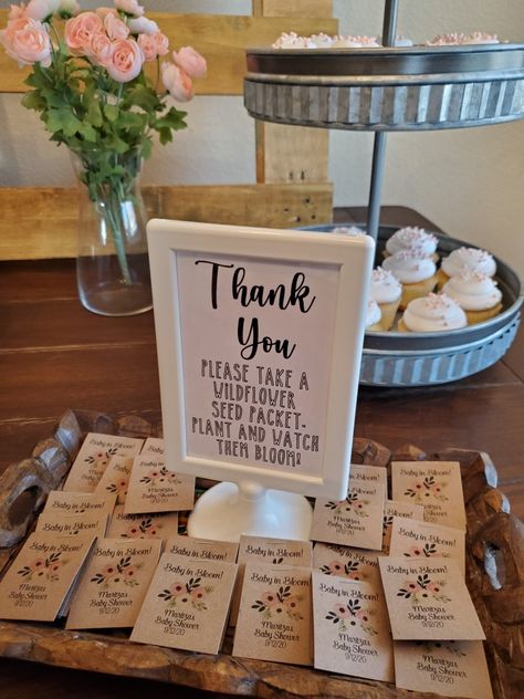 Baby In Bloom Seed Packet Favors, Baby In Bloom Gift Favors, Baby Blooming Baby Shower Ideas, Wild Flower Party Favors, Flower Seed Party Favors, Wild Flower Shower Ideas, Love In Full Bloom Party, Baby In Bloom Shower Activities, Vintage Flower Baby Shower Ideas